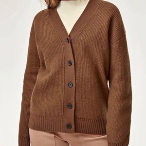 Aritzia Wilfred Free 100% Merino Wool Cardigan